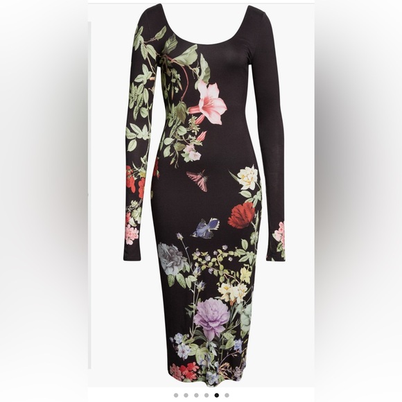 Alice + Olivia Dresses & Skirts - Alice + Olivia Delora Floral Print Dress